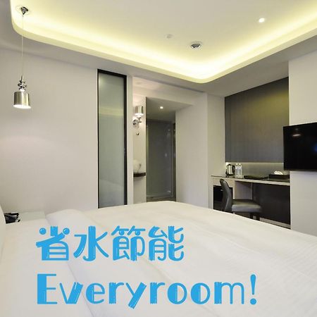 Stay Hotel - Taichung Yizhong Εξωτερικό φωτογραφία