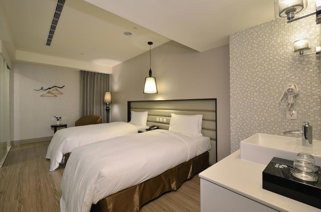 Stay Hotel - Taichung Yizhong Εξωτερικό φωτογραφία