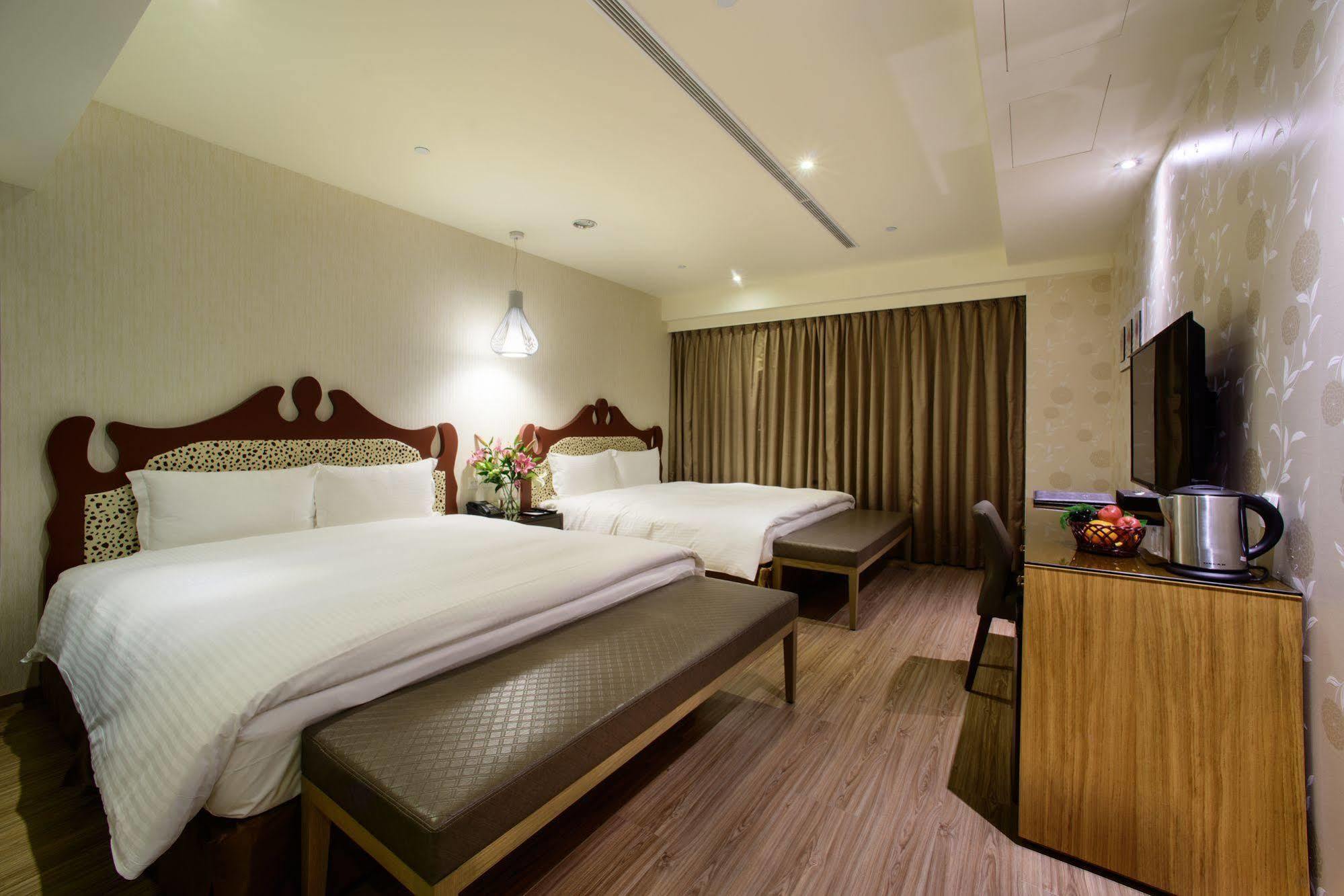 Stay Hotel - Taichung Yizhong Εξωτερικό φωτογραφία