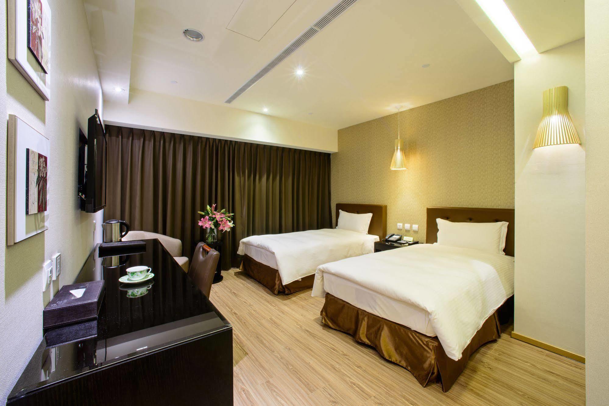 Stay Hotel - Taichung Yizhong Εξωτερικό φωτογραφία