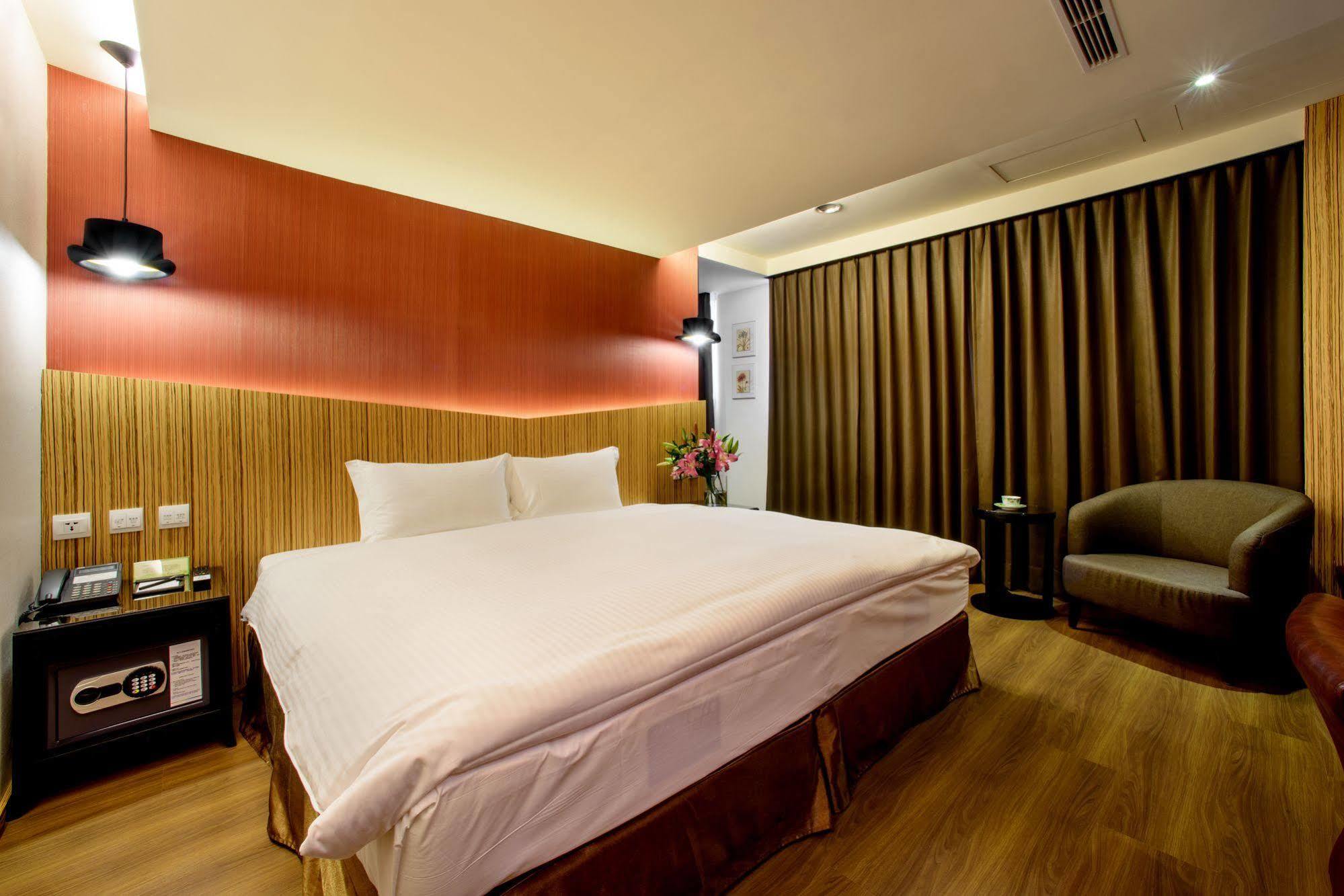 Stay Hotel - Taichung Yizhong Εξωτερικό φωτογραφία
